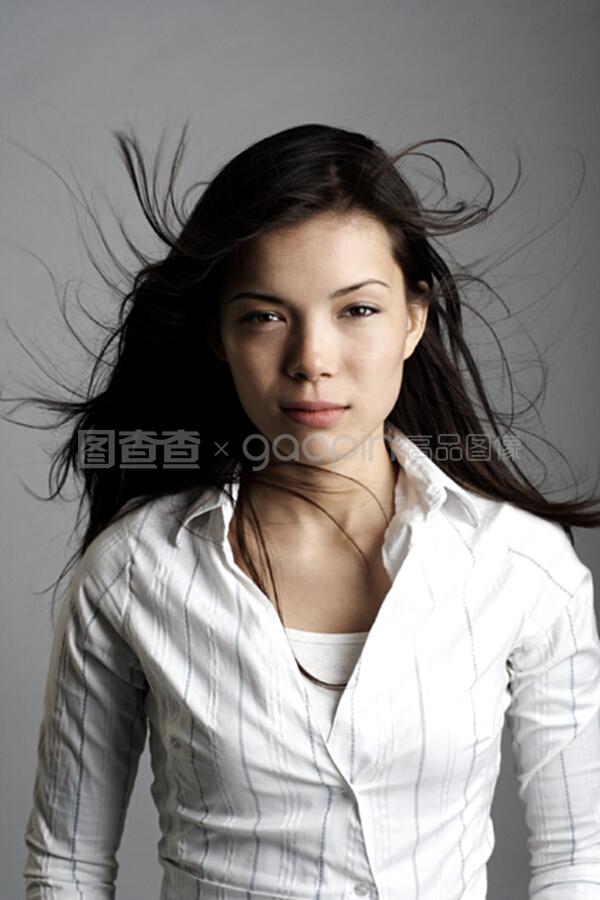 17间房主播跳舞 致命微笑
